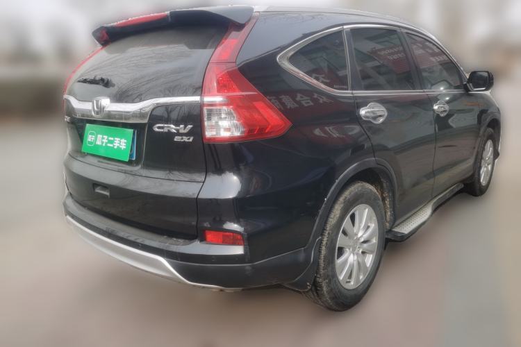 Used Honda CR-V 2015 2.0L two-wheel drive Fashion Edition Rear Right 45 Deg