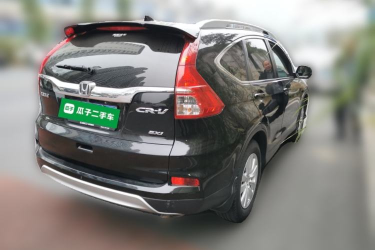Used Honda CR-V 2015 2.0L two-wheel drive Fashion Edition Rear Right 45 Deg