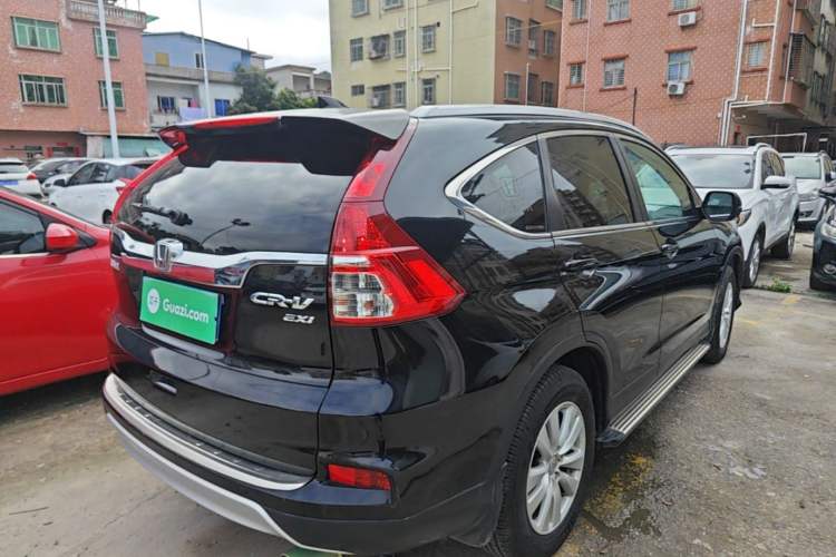 Used Honda CR-V 2015 2.0L two-wheel drive Fashion Edition Rear Right 45 Deg