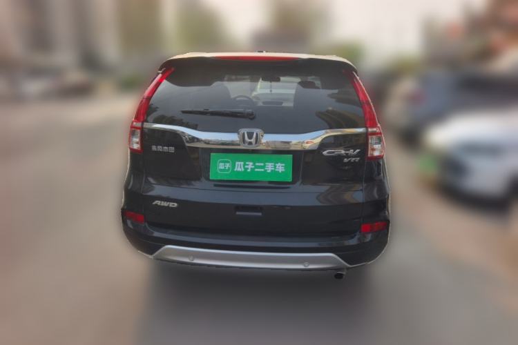 Used Honda CR-V 2015 2.4L four-wheel drive luxury version Rear