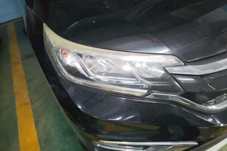 Used Honda CR-V 2015 2.4L four-wheel drive luxury version Right Front Headlight