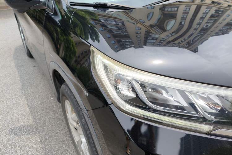 Used Honda CR-V 2015 2.4L two-wheel drive luxury version Right Front Headlight