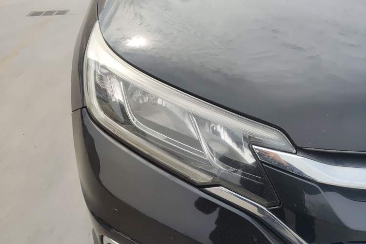 Used Honda CR-V 2015 2.0L two-wheel drive urban version Right Front Headlight