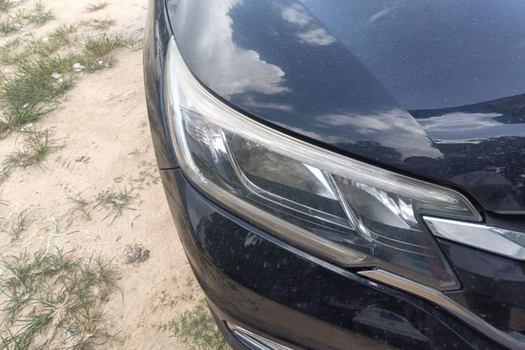 Used Honda CR-V 2015 2.0L two-wheel drive urban version Right Front Headlight