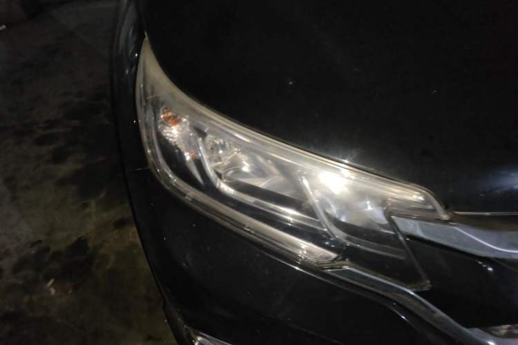 Used Honda CR-V 2015 2.4L two-wheel drive luxury version Right Front Headlight