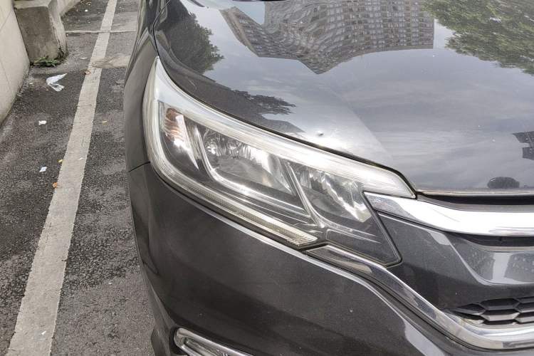 Used Honda CR-V 2015 2.0L two-wheel drive Fashion Edition Right Front Headlight
