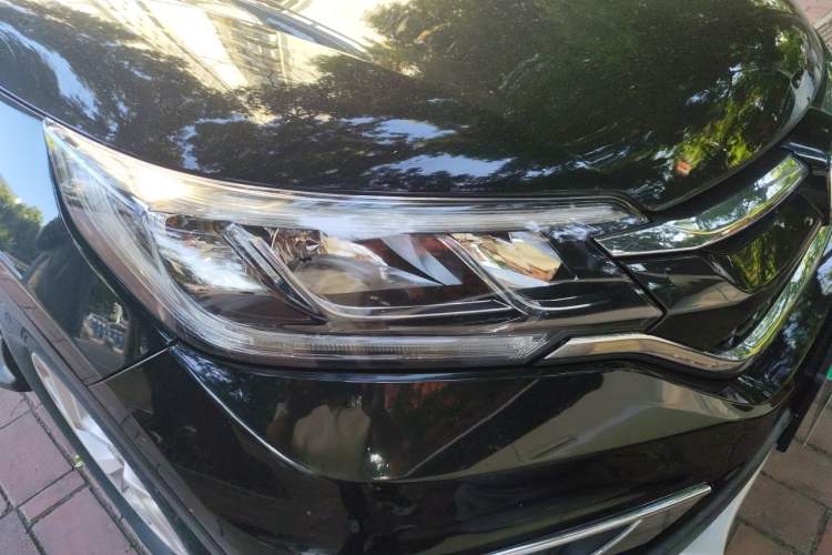 Used Honda CR-V 2015 2.4L two-wheel drive luxury version Right Front Headlight
