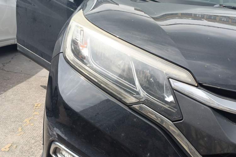 Used Honda CR-V 2015 2.4L two-wheel drive luxury version Right Front Headlight