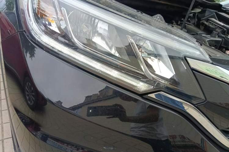 Used Honda CR-V 2015 2.4L four-wheel drive luxury version Right Front Headlight