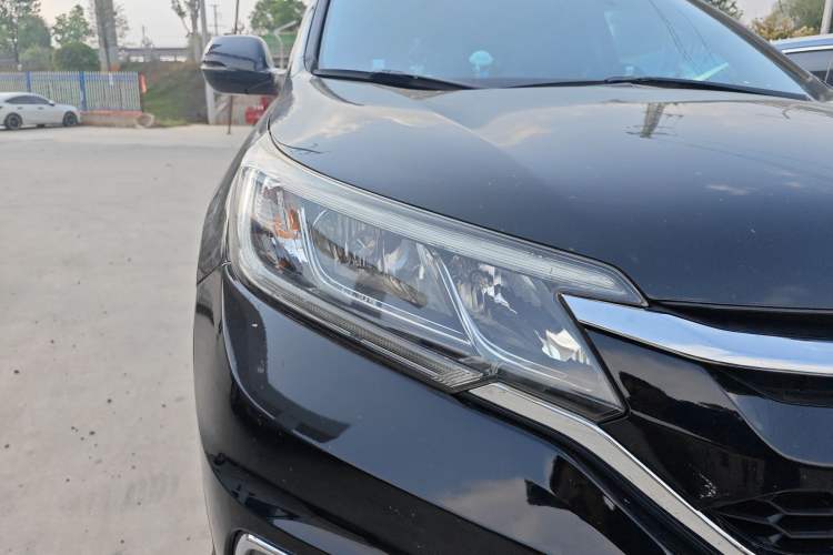 Used Honda CR-V 2015 2.0L Four-Wheel Drive Fashion Edition Right Front Headlight