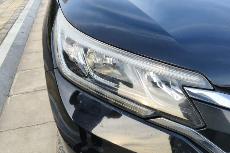 Used Honda CR-V 2015 2.4L four-wheel drive luxury version Right Front Headlight