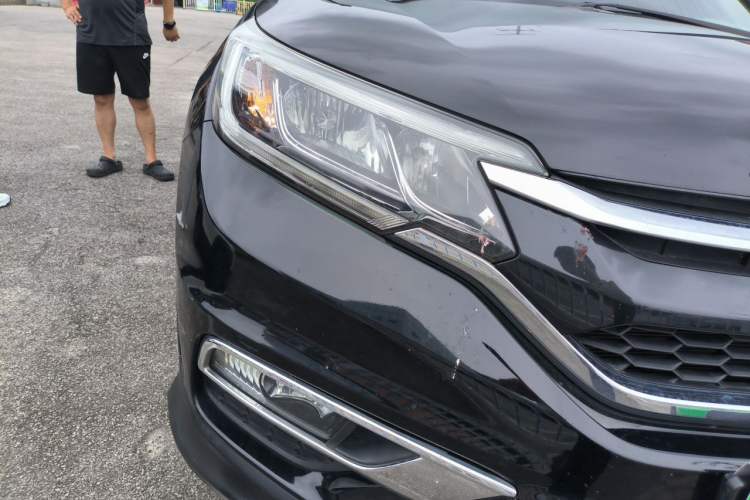 Used Honda CR-V 2015 2.0L two-wheel drive urban version Right Front Headlight