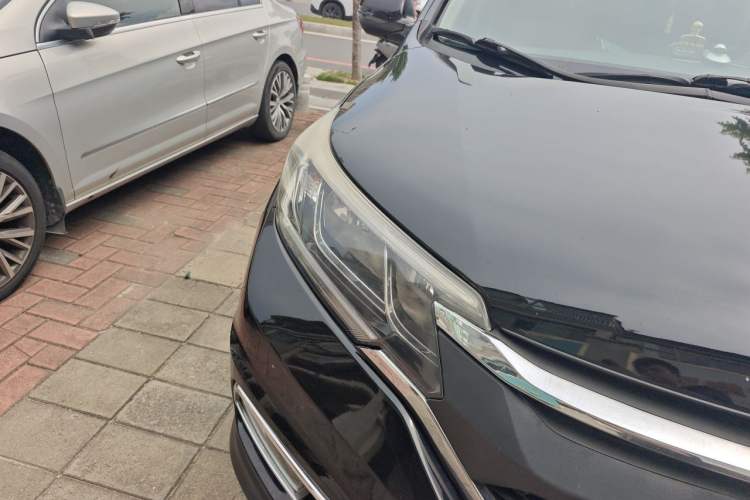 Used Honda CR-V 2015 2.0L Four-Wheel Drive Fashion Edition Right Front Headlight