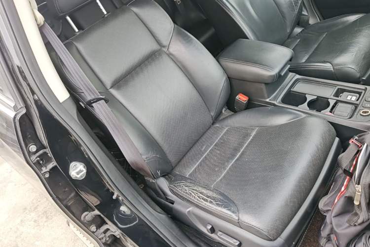 Used Honda CR-V 2015 2.4L two-wheel drive luxury version Right Front Seat
