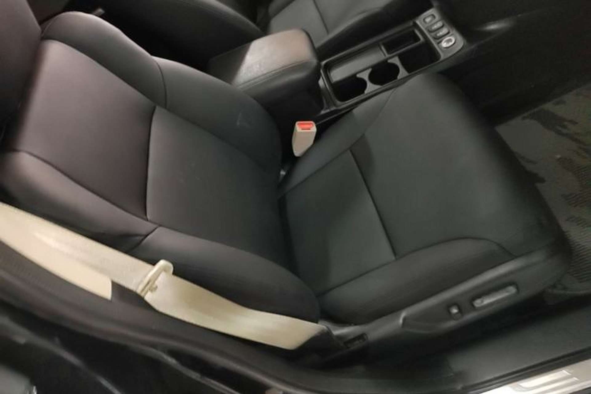 Used Honda CR-V 2015 2.4L two-wheel drive luxury version Right Front Seat