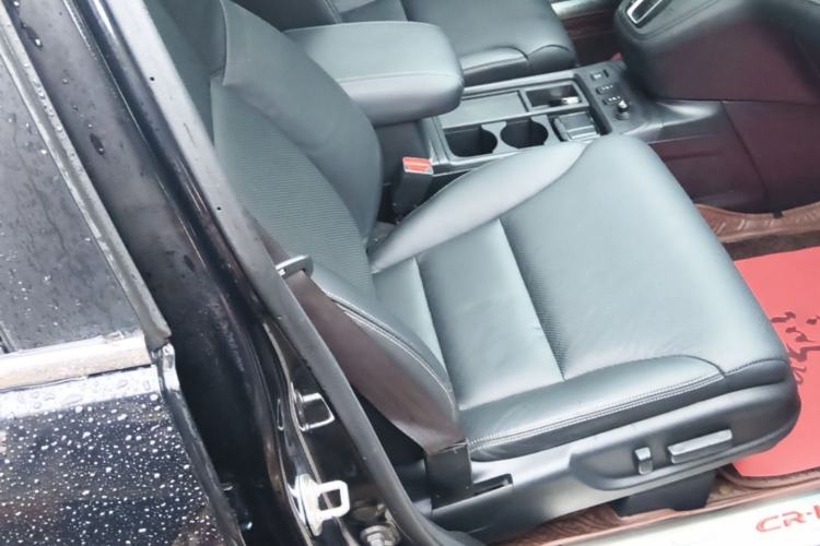 Used Honda CR-V 2015 2.4L two-wheel drive luxury version Right Front Seat