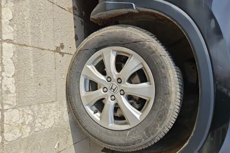 Used Honda CR-V 2015 2.0L 2WD Classic Edition Right Front Wheel Hub