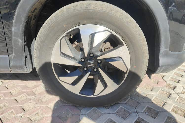 Used Honda CR-V 2015 2.4L Four-Wheel Drive Prestige Edition Right Front Wheel Hub