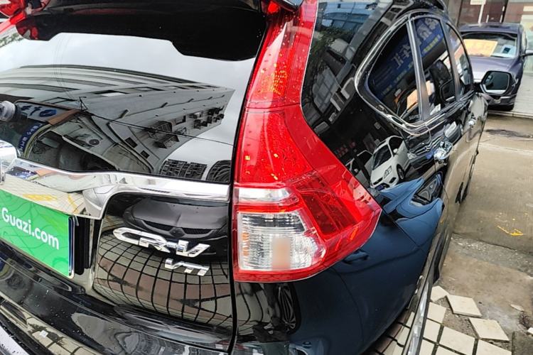 Used Honda CR-V 2015 2.4L two-wheel drive luxury version Right Rear Taillight