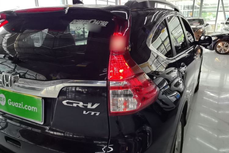 Used Honda CR-V 2015 2.4L two-wheel drive luxury version Right Rear Taillight