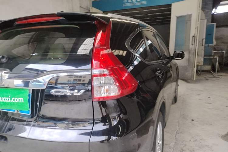 Used Honda CR-V 2015 2.0L two-wheel drive urban version Right Rear Taillight