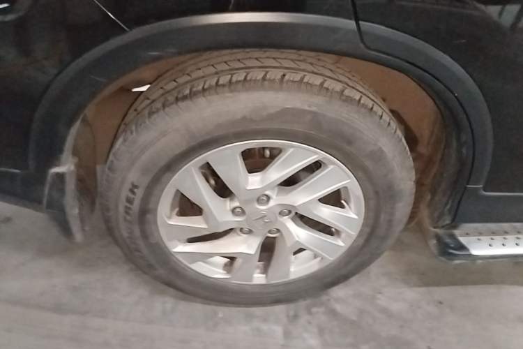 Used Honda CR-V 2015 2.4L two-wheel drive luxury version Right Rear Wheel Hub