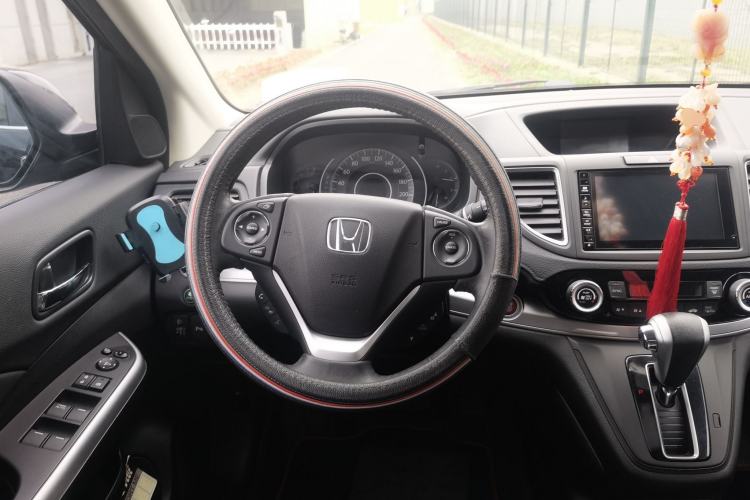 Used Honda CR-V 2015 2.4L four-wheel drive luxury version Steering Wheel