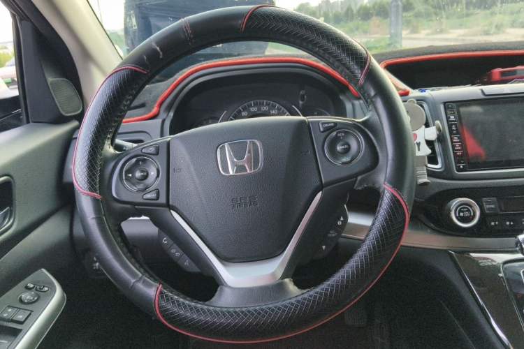 Used Honda CR-V 2015 2.4L four-wheel drive luxury version Steering Wheel