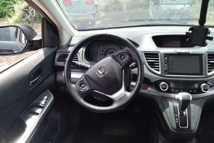 Used Honda CR-V 2015 2.4L four-wheel drive luxury version Steering Wheel