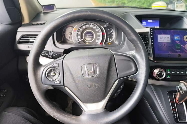 Used Honda CR-V 2015 2.0L two-wheel drive Fashion Edition Steering Wheel