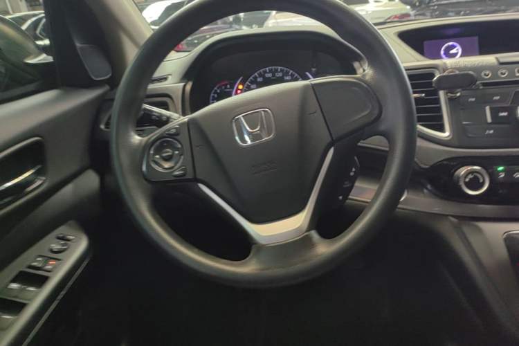 Used Honda CR-V 2015 2.0L two-wheel drive Fashion Edition Steering Wheel
