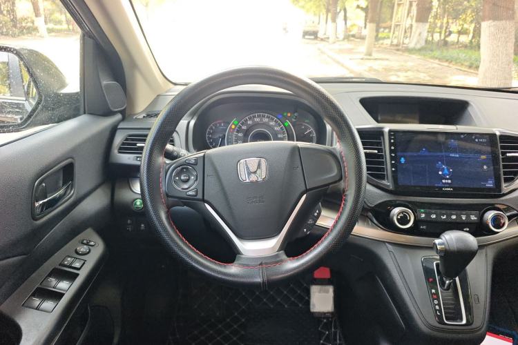 Used Honda CR-V 2015 2.0L two-wheel drive Fashion Edition Steering Wheel