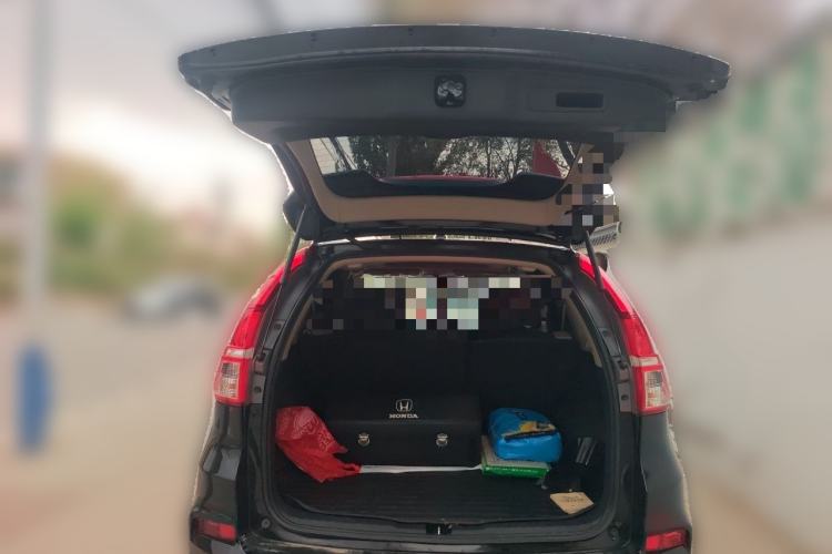 Used Honda CR-V 2015 2.0L two-wheel drive Fashion Edition Trunk