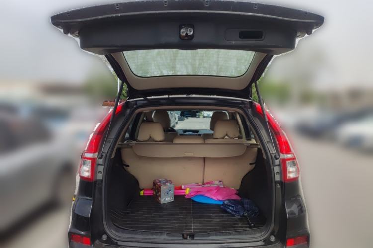 Used Honda CR-V 2015 2.0L two-wheel drive urban version Trunk