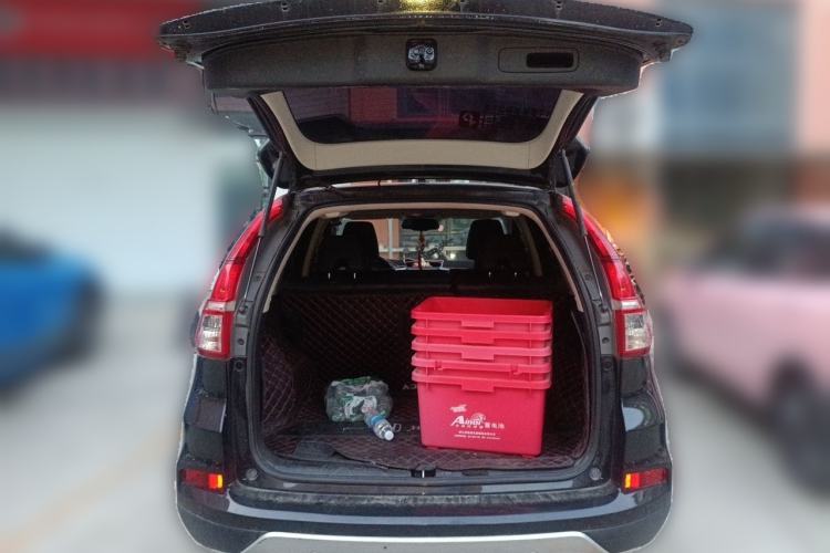 Used Honda CR-V 2015 2.4L two-wheel drive luxury version Trunk