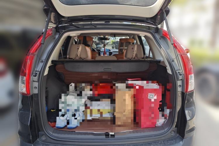 Used Honda CR-V 2015 2.0L 2WD Classic Edition Trunk