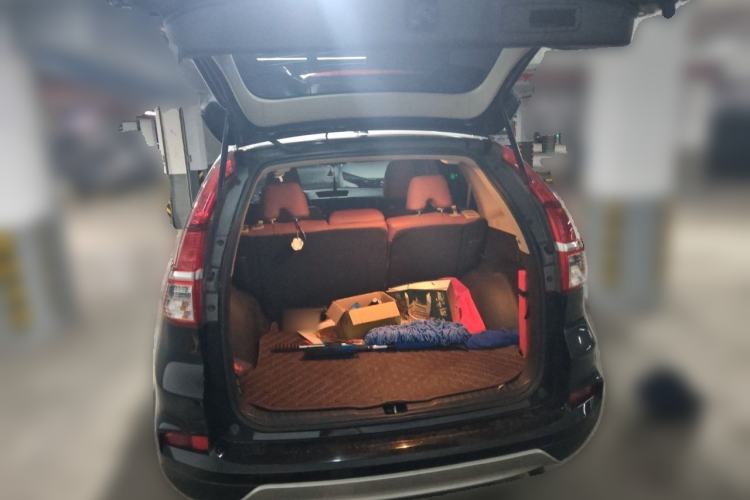 Used Honda CR-V 2015 2.0L two-wheel drive Fashion Edition Trunk