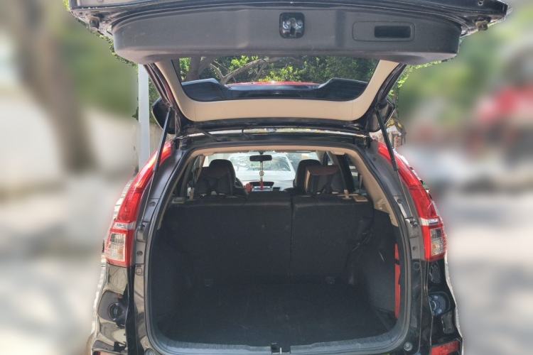 Used Honda CR-V 2015 2.0L two-wheel drive Fashion Edition Trunk