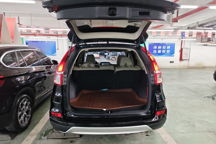 Used Honda CR-V 2015 2.0L two-wheel drive Fashion Edition Trunk