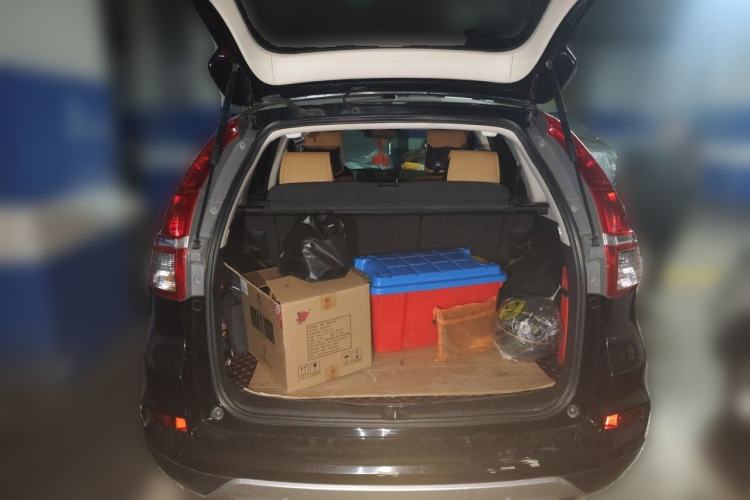Used Honda CR-V 2015 2.4L four-wheel drive luxury version Trunk