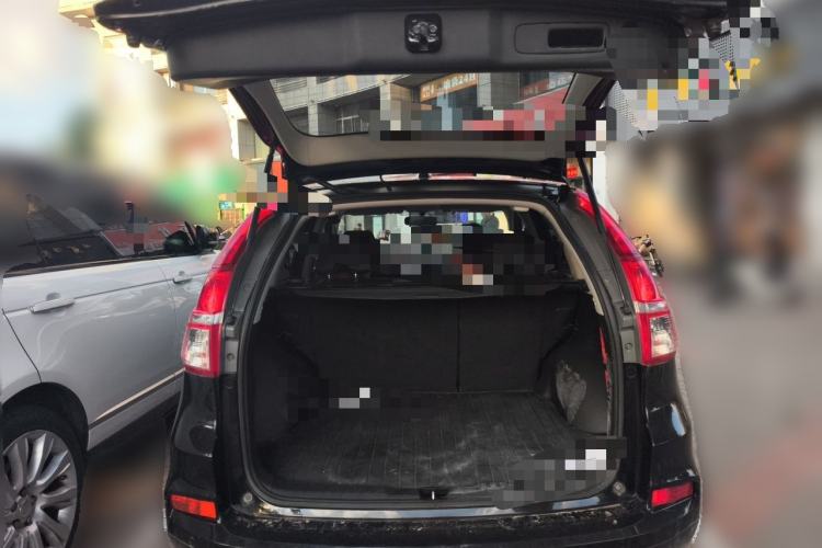 Used Honda CR-V 2015 2.4L two-wheel drive luxury version Trunk