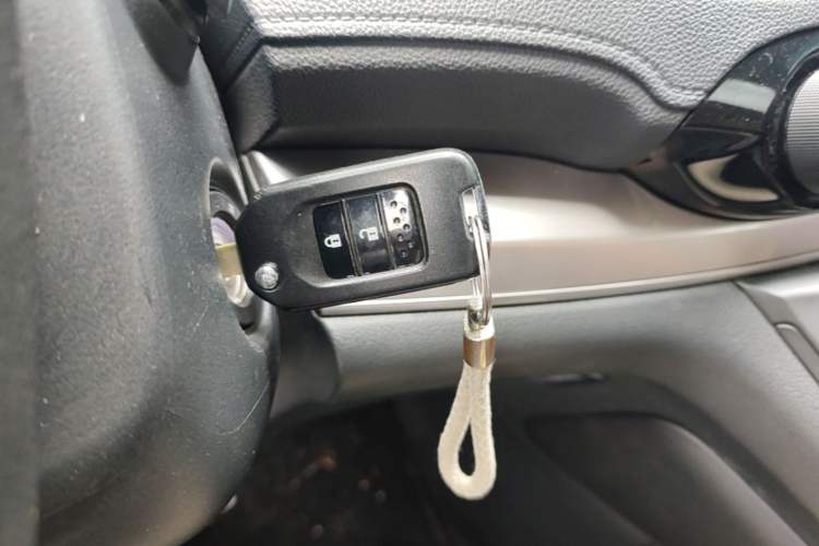 Used Honda CR-V 2015 2.0L two-wheel drive urban version Vehicle Key