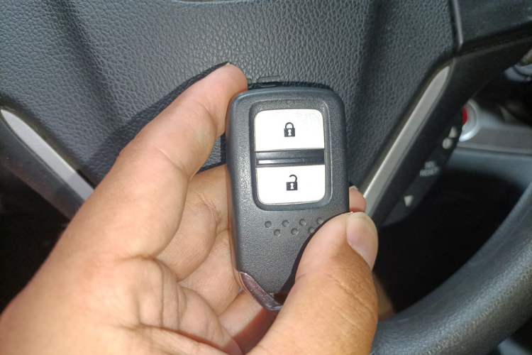 Used Honda CR-V 2015 2.0L two-wheel drive Fashion Edition Vehicle Key