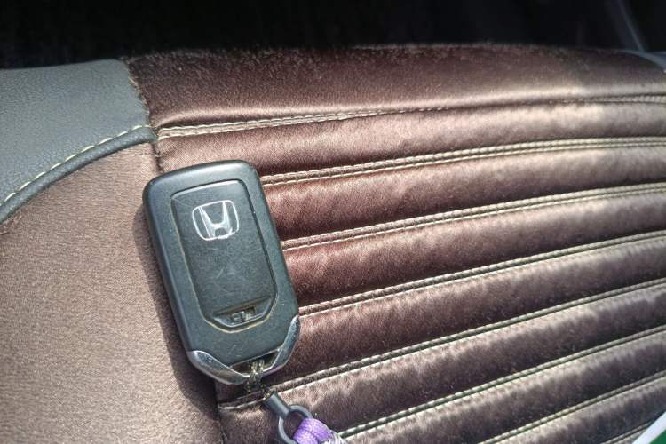 Used Honda CR-V 2015 2.0L two-wheel drive Fashion Edition Vehicle Key