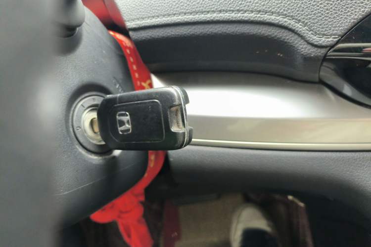Used Honda CR-V 2015 2.0L two-wheel drive urban version Vehicle Key
