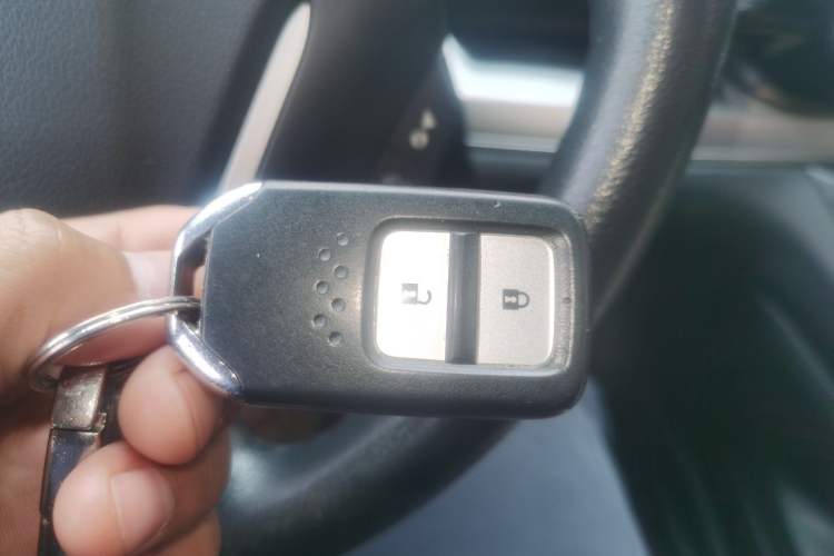 Used Honda CR-V 2015 2.0L two-wheel drive Fashion Edition Vehicle Key