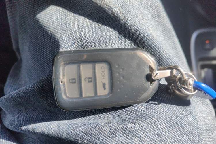Used Honda CR-V 2015 2.4L Four-Wheel Drive Prestige Edition Vehicle Key