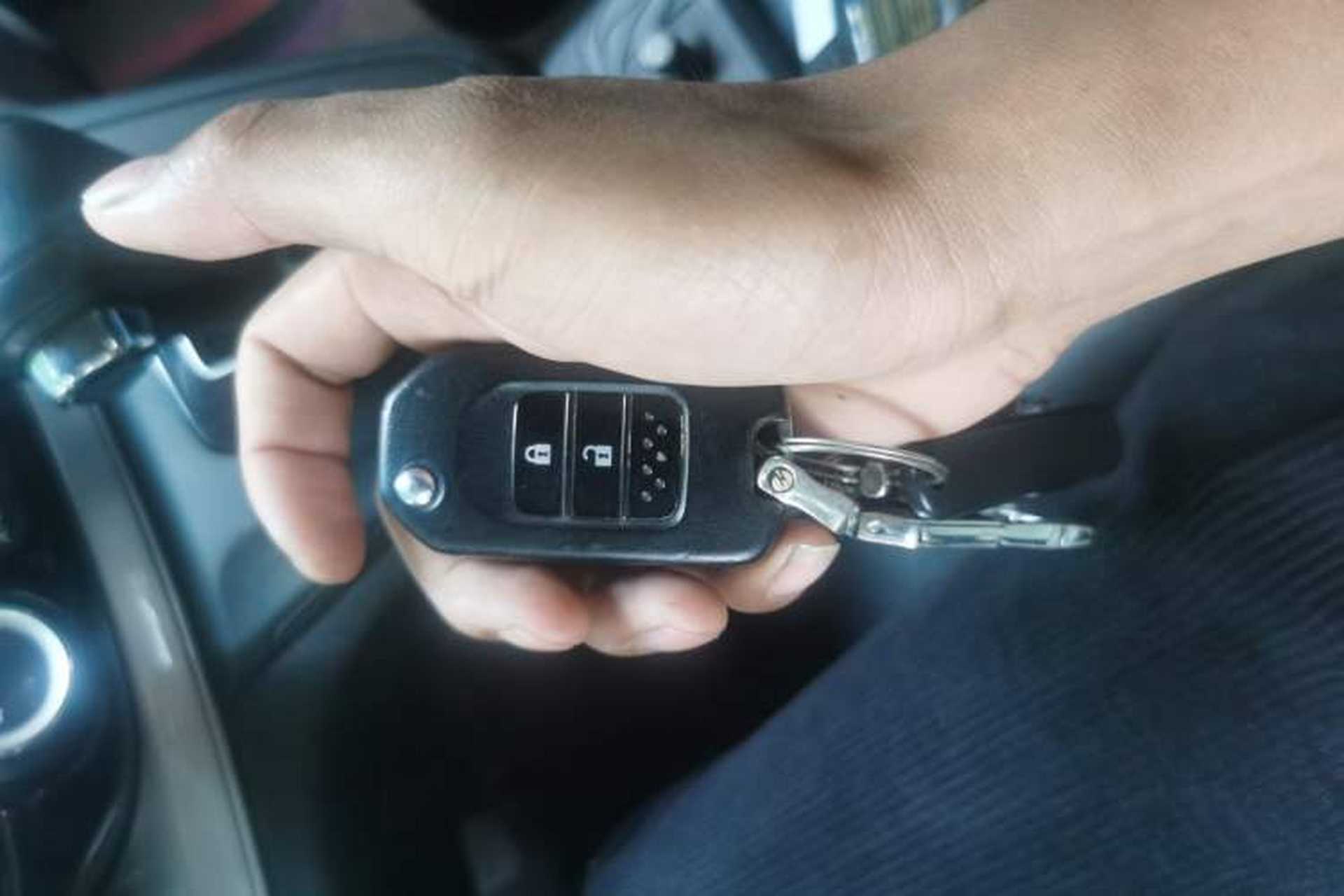 Used Honda CR-V 2015 2.0L two-wheel drive urban version Vehicle Key