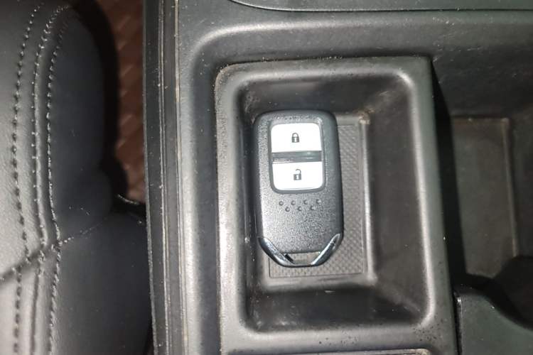 Used Honda CR-V 2015 2.0L two-wheel drive Fashion Edition Vehicle Key