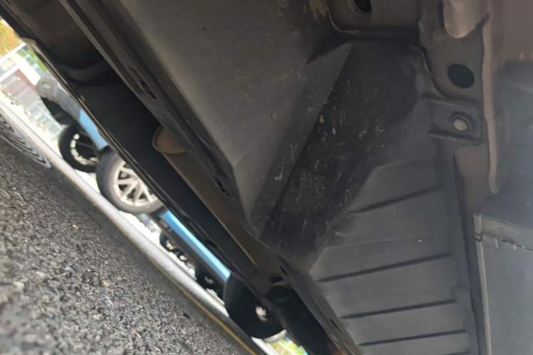 Used Honda CR-V 2015 2.4L two-wheel drive luxury version Chassis Rear Right